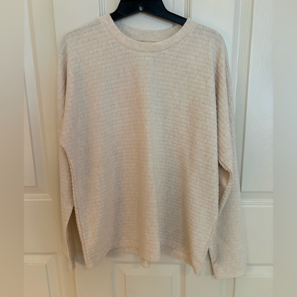 Elie Tahari sweatshirt like new!
